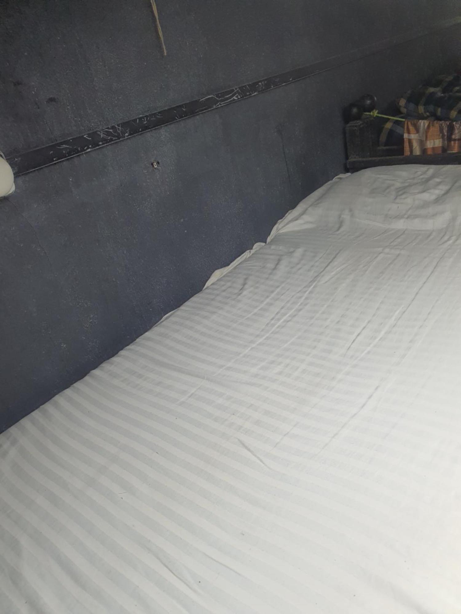 Bapuji Dormitory Hostel Mumbai Eksteriør bilde