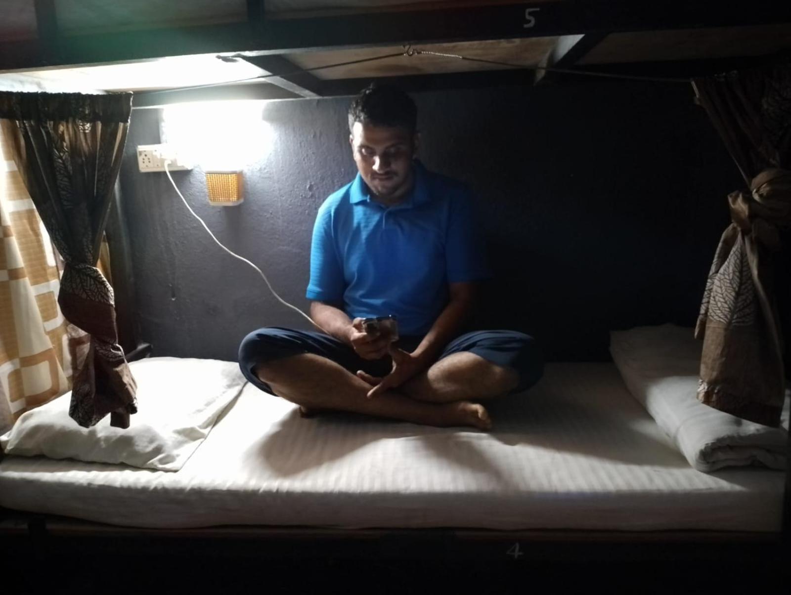 Bapuji Dormitory Hostel Mumbai Eksteriør bilde